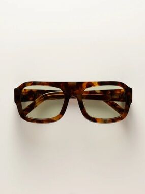 VEHLA Kaia Tortoise Sunglasses